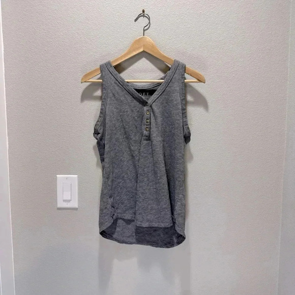 Loft tank - Picture 1 of 4